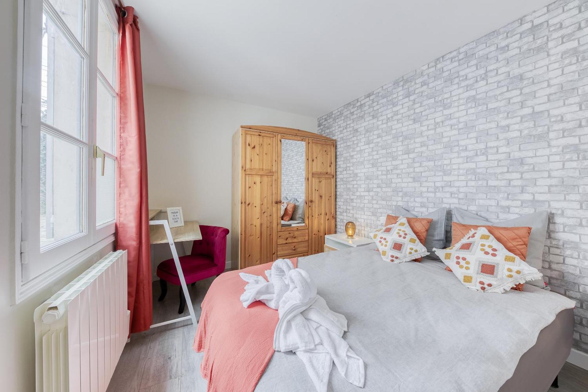 Le Duplex Du Cocon De แวร์ซาย ภายนอก รูปภาพ